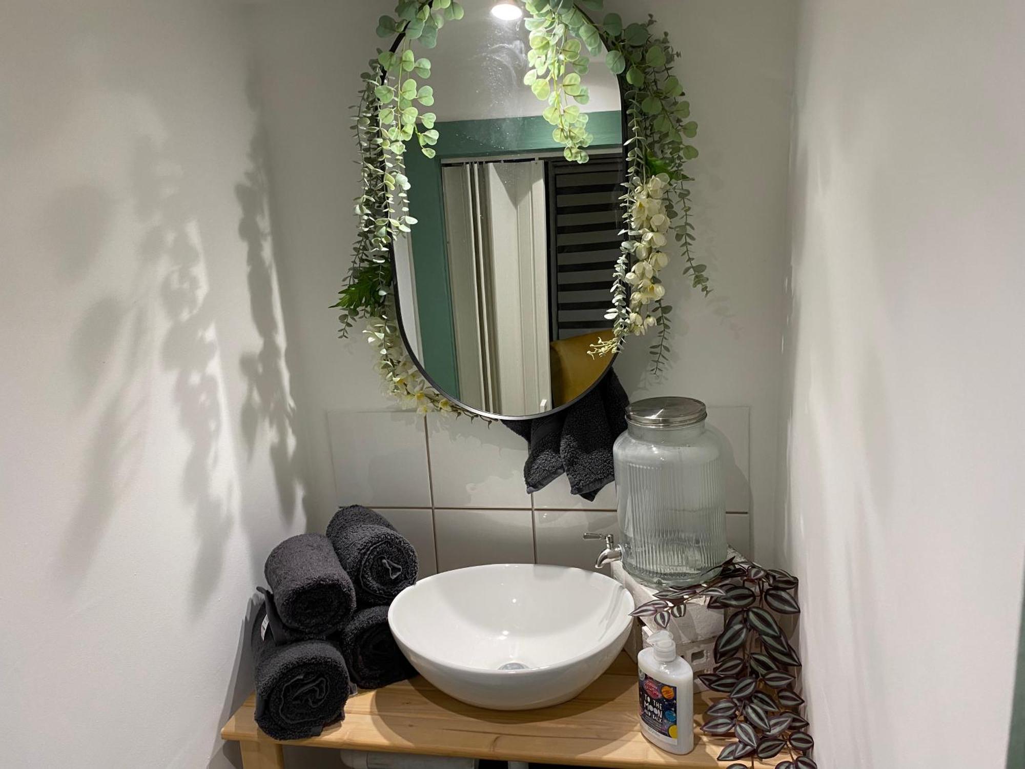 Mini Island Style Includes Personal Hot 24 Hour Swimming Pool, Outdoor Bathtub, Heated Dining Dome And Fire Pit, Is Secretly Located In The Busy Suburbs Of Nottingham